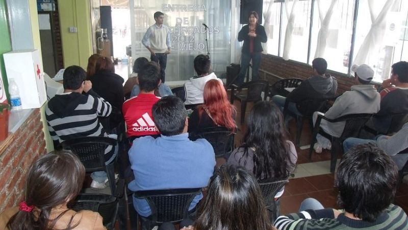 Entregaron certificados de capacitación laboral