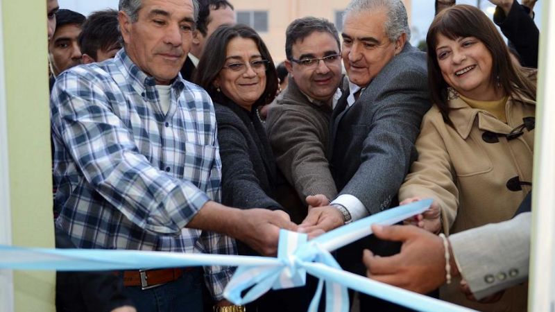 Corpacci entregó 32 soluciones habitacionales en el Sur