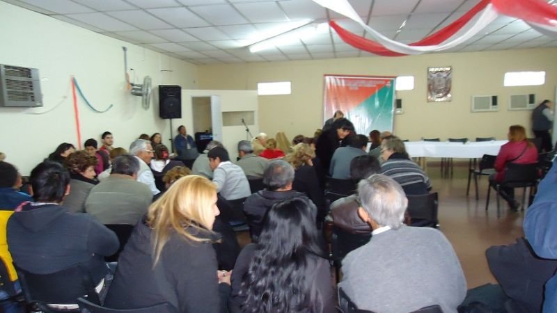 Radicales van llegando para la Convención