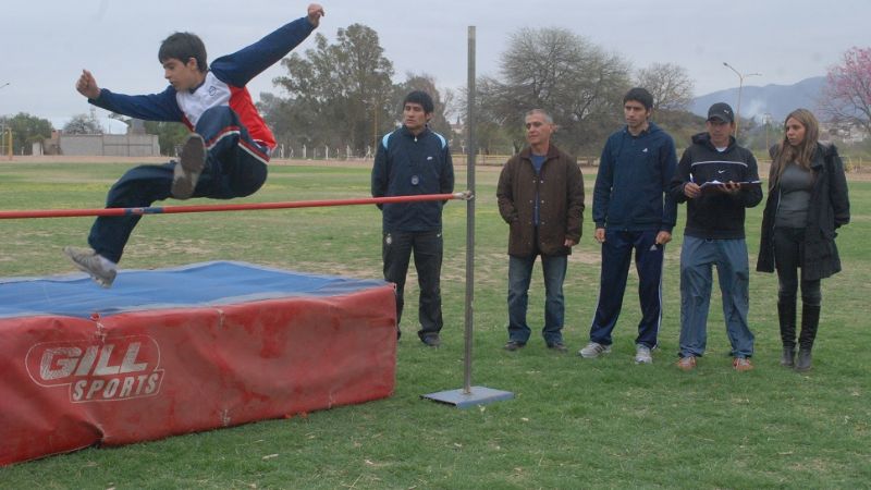 Los Interescolares integran a los jóvenes a través de la práctica deportiva