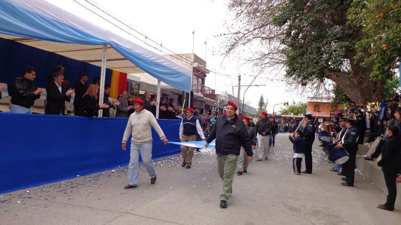 Desfile en los 380 años de la fundación de Pomán