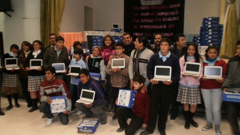 Más de 500 netbooks para Pomán, Valle Viejo, FME y Capayán