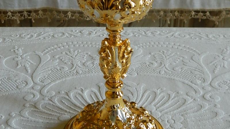 El Papa Francisco obsequió un cáliz a Catamarca 