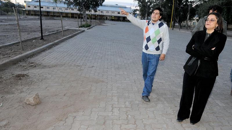 Lucía recorrió los nuevos pabellones del CAPE