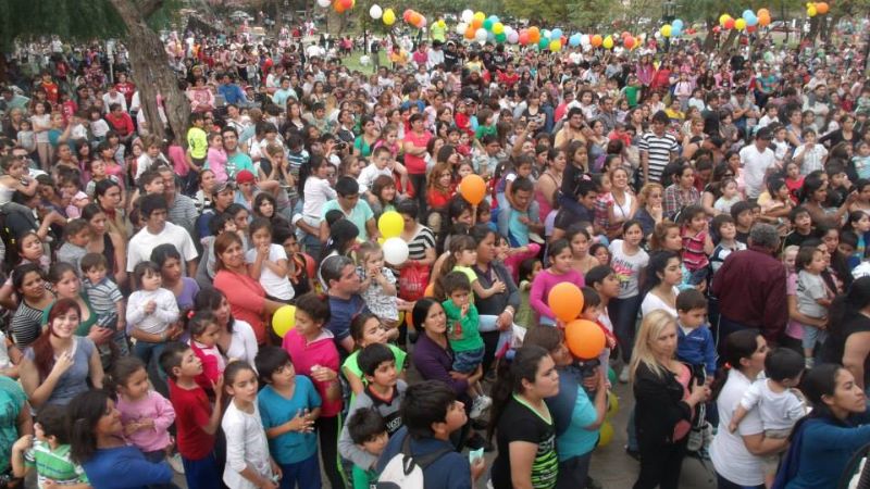 Multitudinario festejo del día de niño en Valle Viejo