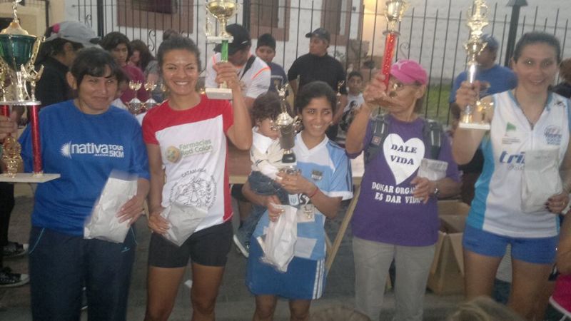 El atletismo a pleno en el Día del Niño en el Bº El Jumeal 