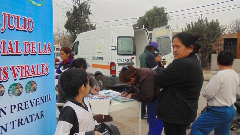 Exitosa campaña de promoción de la salud sexual y vacunación en el Eva Perón