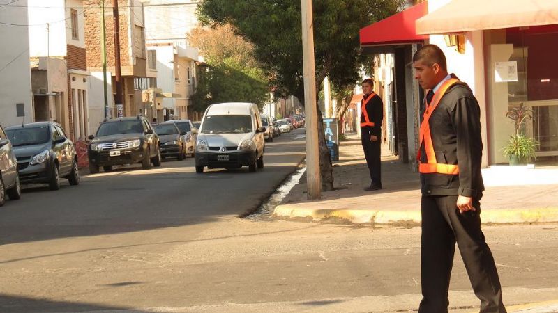 Seguridad: 300 agentes recorren la ciudad