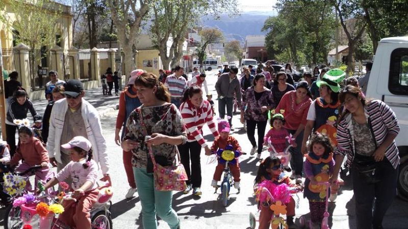 Los más pequeños recibieron la primavera