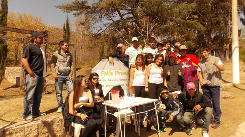 Repartieron agua potable durante el Día de la Primavera 