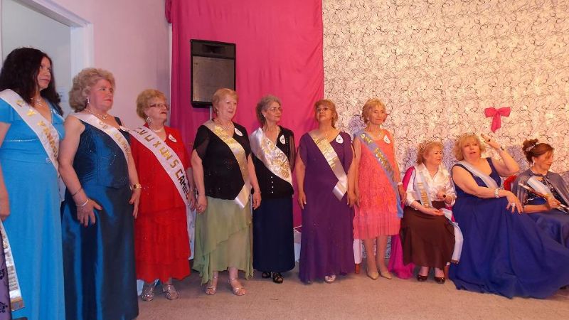 Los jóvenes de la tercera edad ya tienen nueva reina