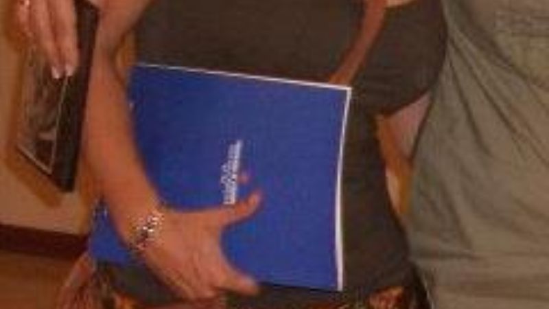 Guzmán sigue su carrera por sumar adhesiones