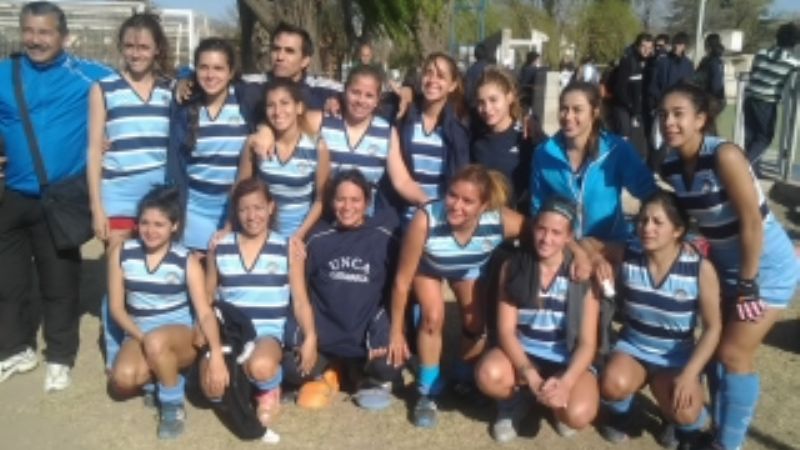 UNCa hockey pasó a 4tos con el empate contra UBA