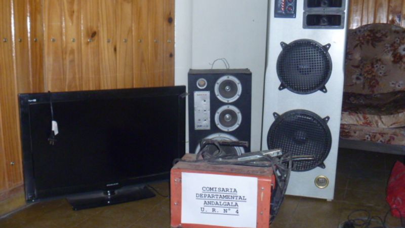 Allanamientos, secuestros y arrestos en Andalgalá