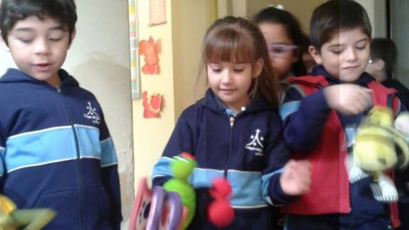 Niños visitan la Biblioteca en la Semana Internacional del Libro 