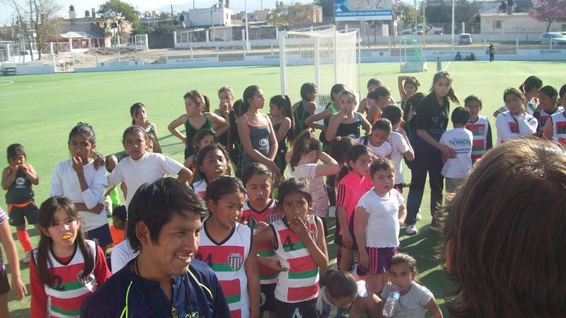 Éxito en las escuelas de hockey social