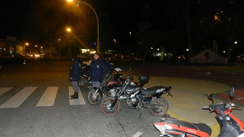 Continúan los estrictos controles vehiculares