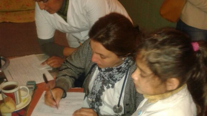 Controles de Salud a niños del Hogar Escuela Fray Mamerto Esquiú