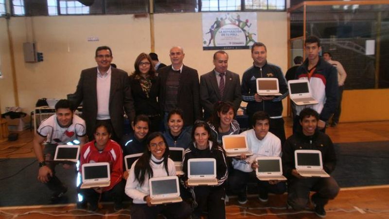 Fiesta en el ISEF con el programa Conectar Igualdad