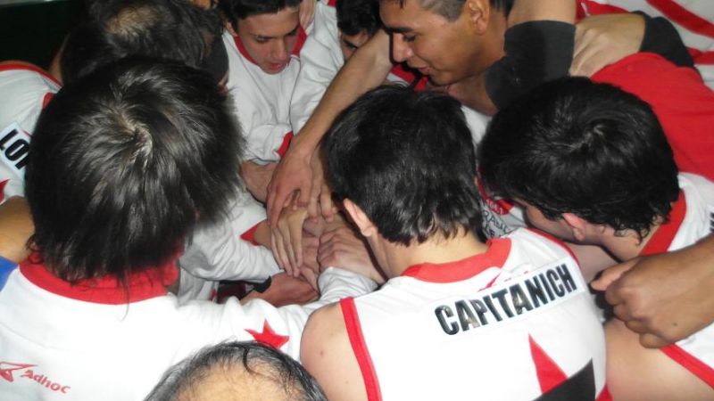 Red Star empezó a cargar su agenda 2014