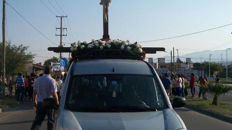 Preparan las festividades de la Santa Cruz en la zona norte de Capital  