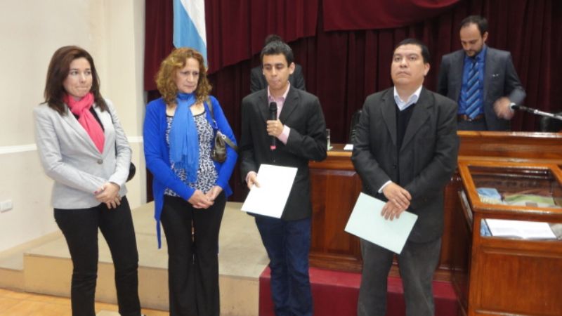 Otorgan Distinción al Mérito a Jóvenes Emprendedores