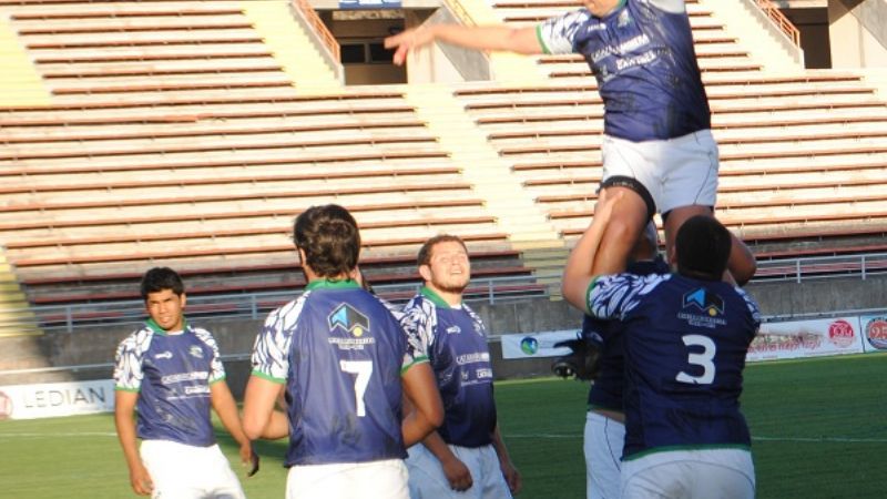 El rugby en su histórico bautismo en el estadio