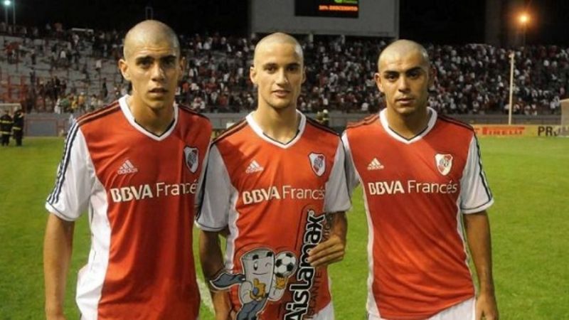 El "Cata" Zúñiga, entre los “pelados” de Ramón Díaz