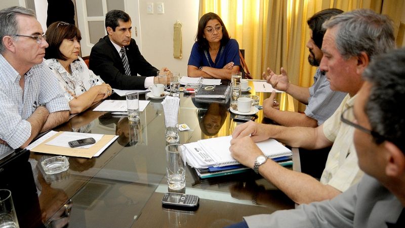 Lucía recortará los cargos políticos y apunta a generar empleo
