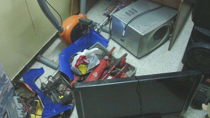 Secuestran un revolver y cuantioso botín en operativos policiales