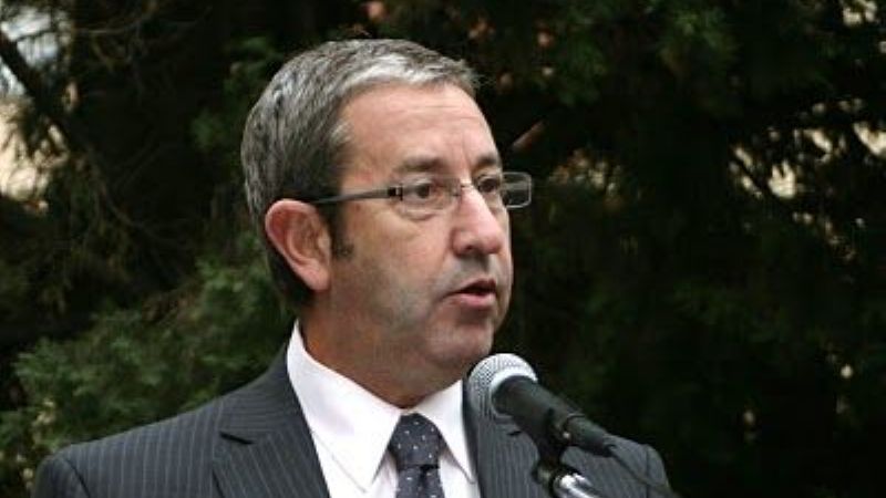 Paso Cobos, casi desapercibido