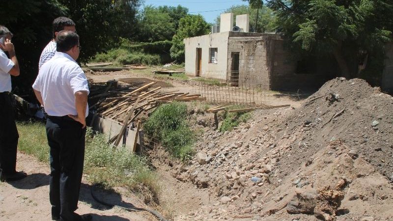 Raúl supervisó los avances en las obras del Acceso Sur y Arroyo Tiorquito