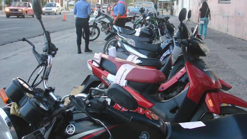 Ahora los operativos policiales se trasladaron al sur y en Fray M Esquiú