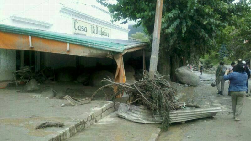 Oficial: 3 muertos, 12 desaparecidos y 90 evacuadas