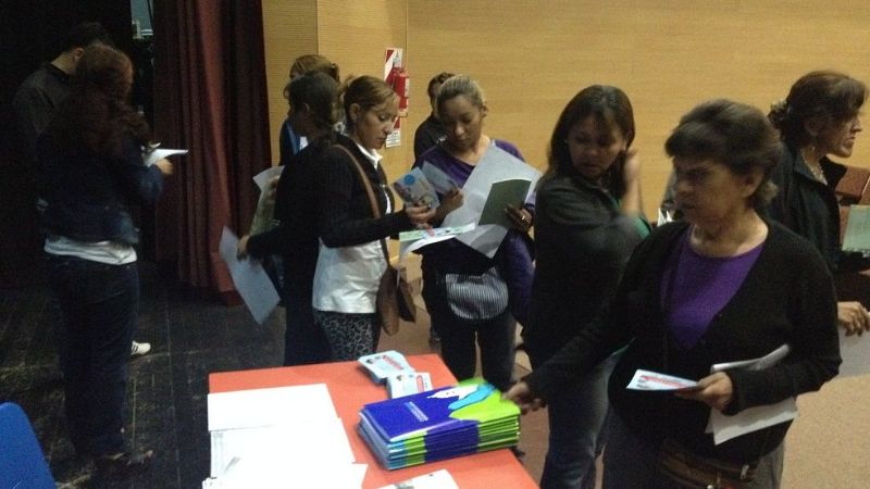 Charla sobre transmisión de dengue para becados de la Capital