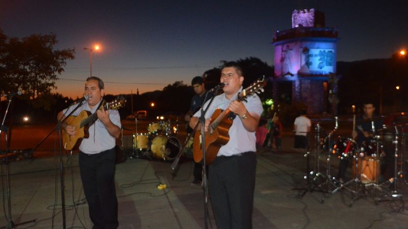 Arrancó con todo el “Verano cultural” en la Plaza del Aborigen