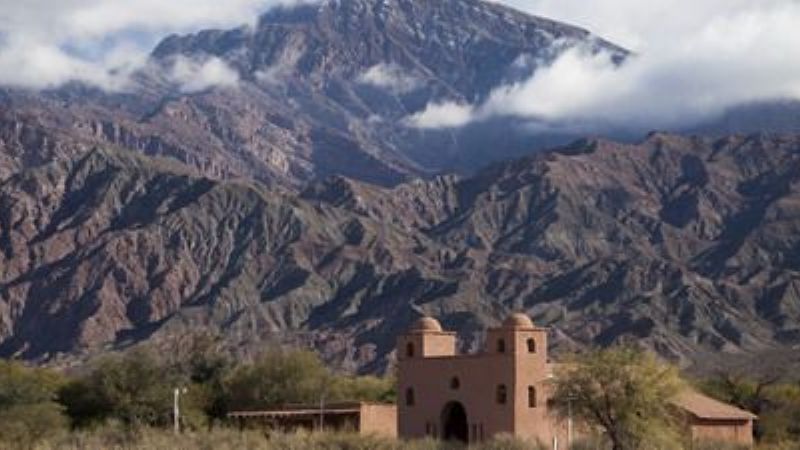 Catamarca encantadora, por la ruta del Adobe