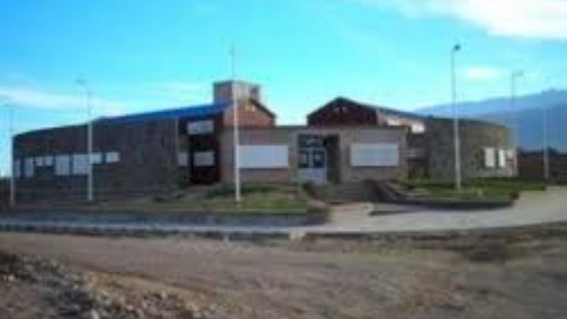 Habrá policías en centros de Salud