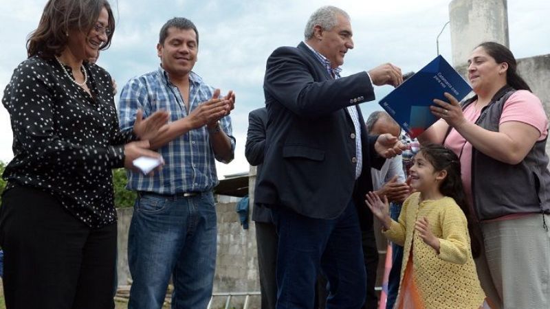 Más de 80 familias recibirán viviendas y módulos habitacionales