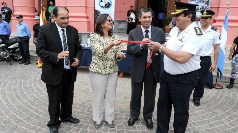 Lucía  entregó equipamiento para fortalecer acciones de prevención en seguridad