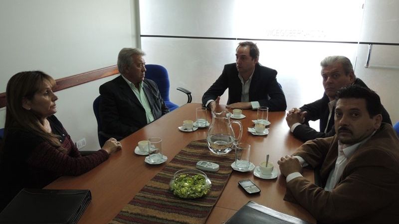 El vicegobernador junto a representantes del partido VOS