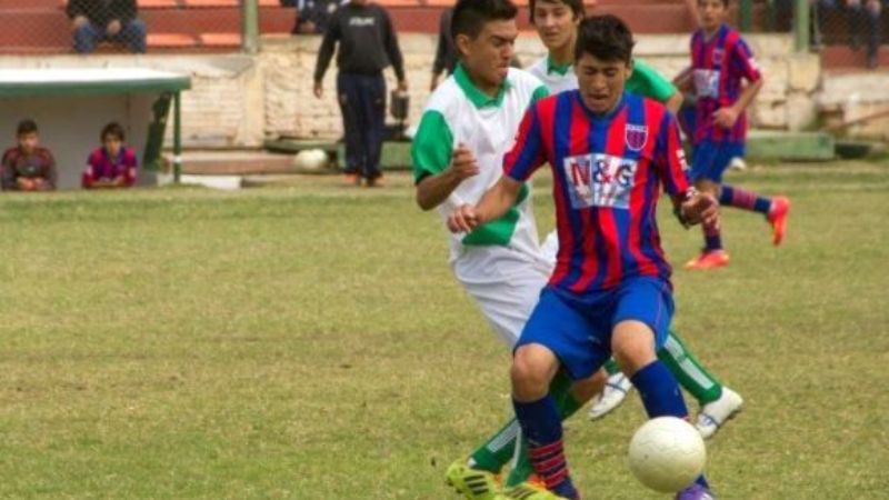 Sub15 y Sub13: Triunfos de Sportivo Saujil y Unión Aconquija