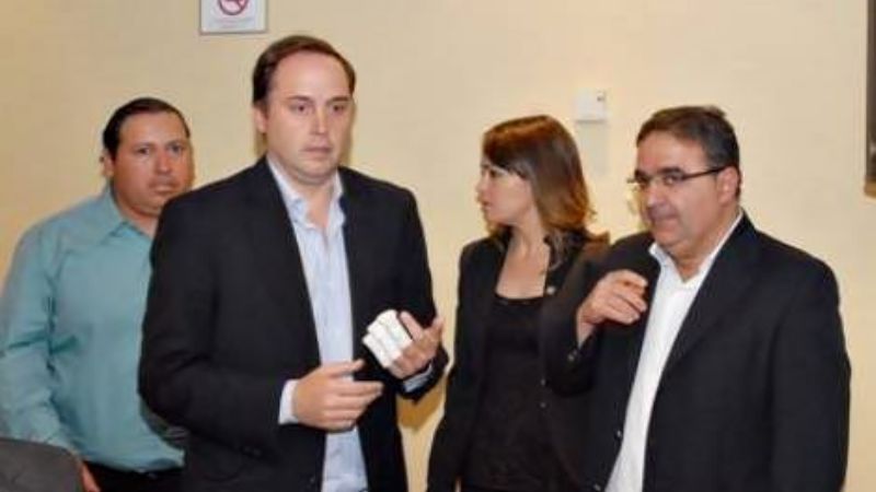 FPV: Mera por la senaduría nacional y tres compiten por la Capital