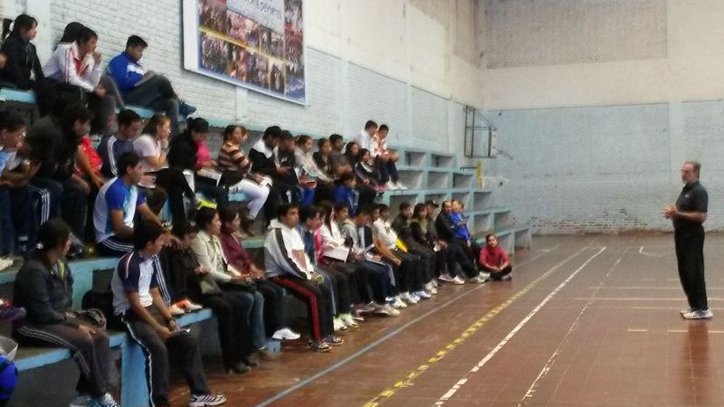 Gran participación en la capacitación de Mario Mouche