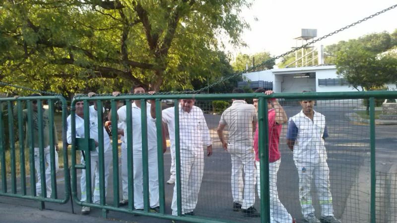 Bloquean el Frigorífico Municipal