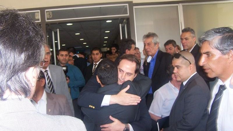 Mera despidió a Carlos Rosales en la Legislatura