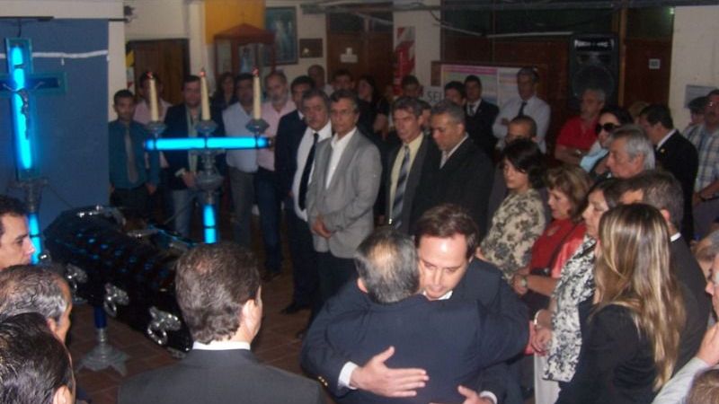 Mera despidió a Carlos Rosales en la Legislatura