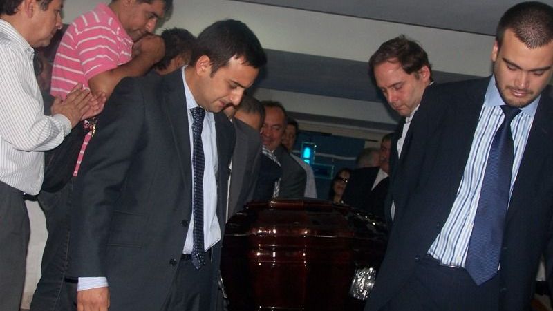 Mera despidió a Carlos Rosales en la Legislatura