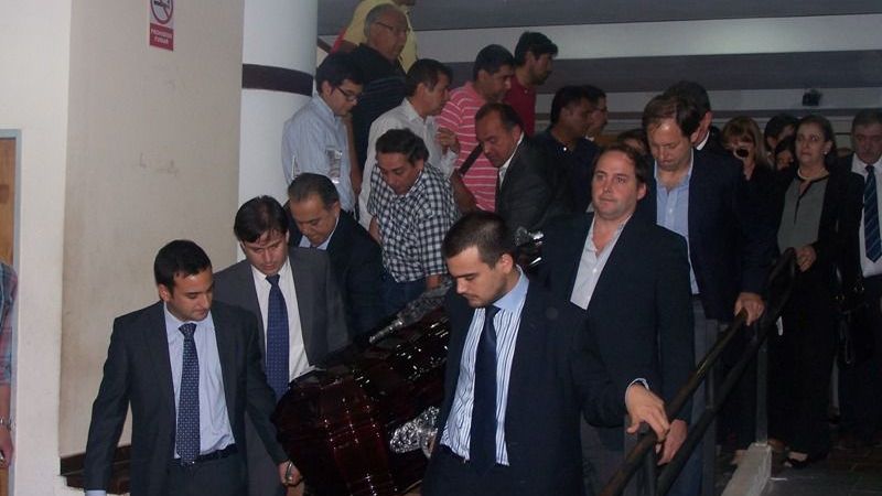 Mera despidió a Carlos Rosales en la Legislatura