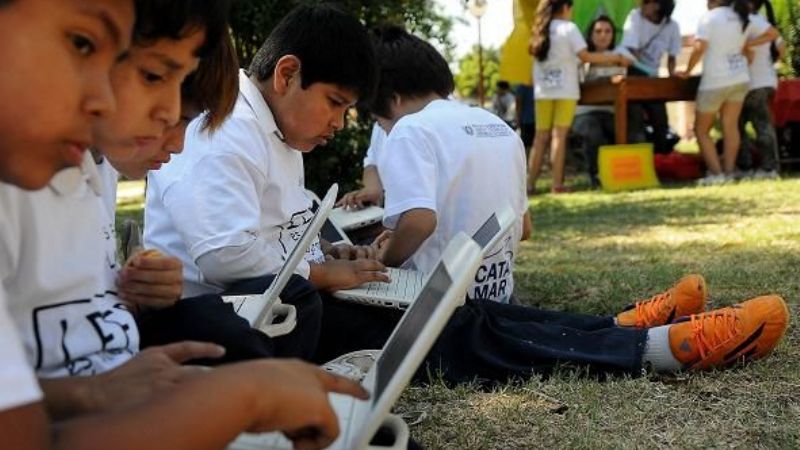 “Leamos en la Plaza” en Villa Cubas